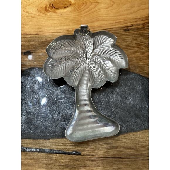 Vintage Copper Molds Palm Tree and Sun For Decor Only India 10" and 8" - Picture 5 of 8